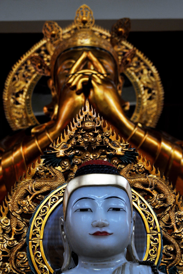 Gouden beeld @ Sam Poh Temple Brinchang