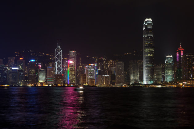 Skyline van Hong Kong met lasershow 'Symphony of Lights'