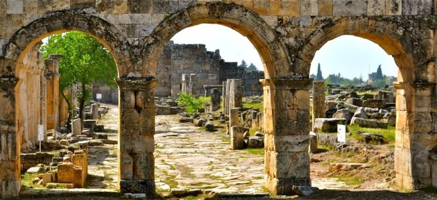 Een verrassende blik op Hierapolis !