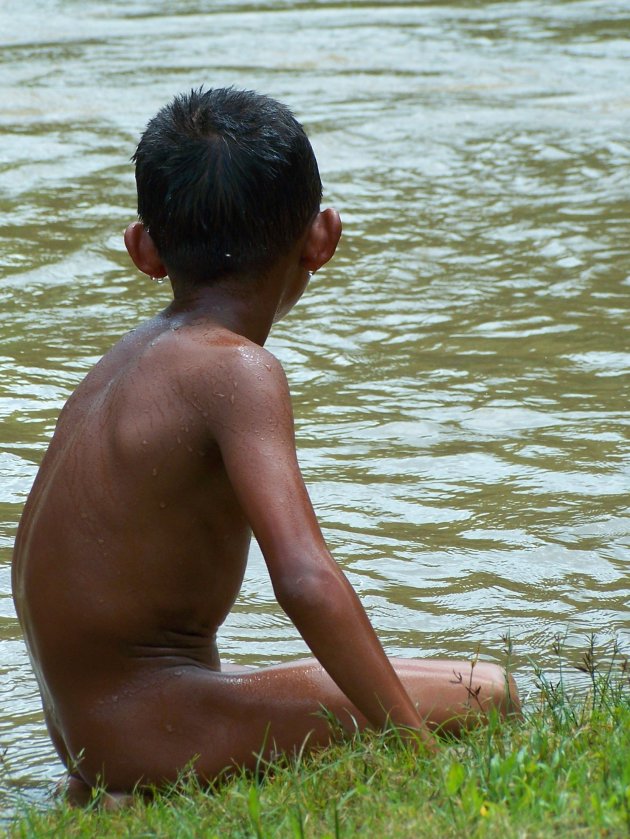 jongetje in Laos