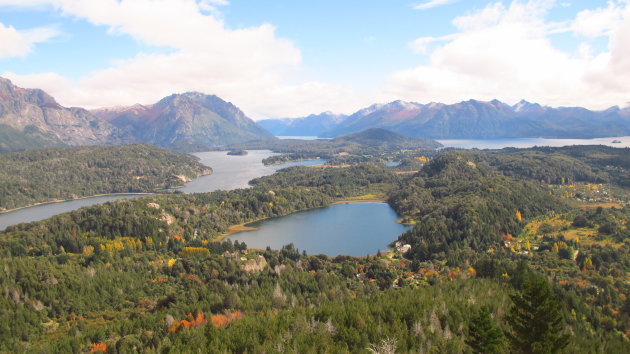 Uitzicht over Bariloche's bekende 7 lakes