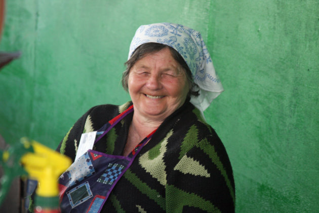 Vrouw op de makt in Kostroma Rusland