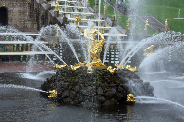 Detail van de cascade van de Petershof