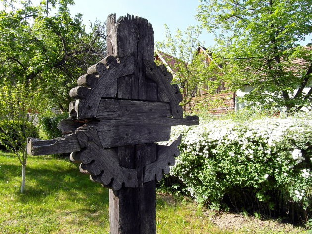 verweerd houten kruis