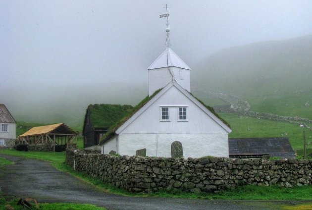 Faroer Mikines kerk