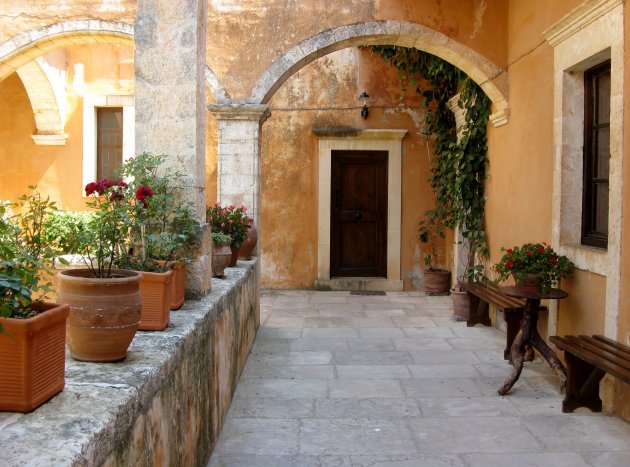 Binnenplaats Agia Triada klooster