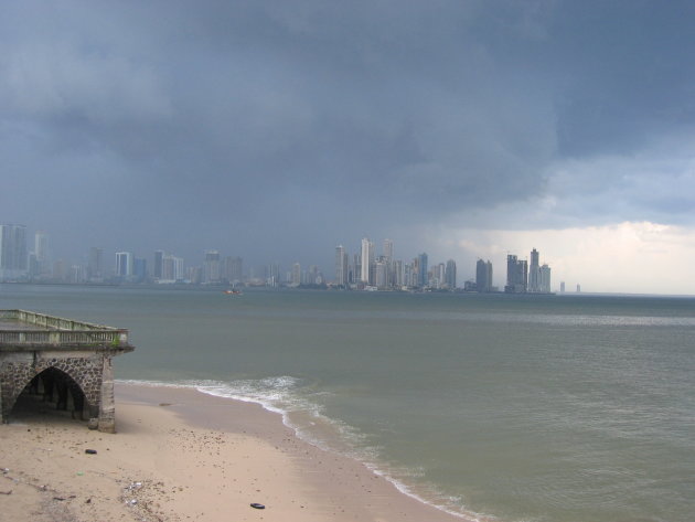 regen op Panama city