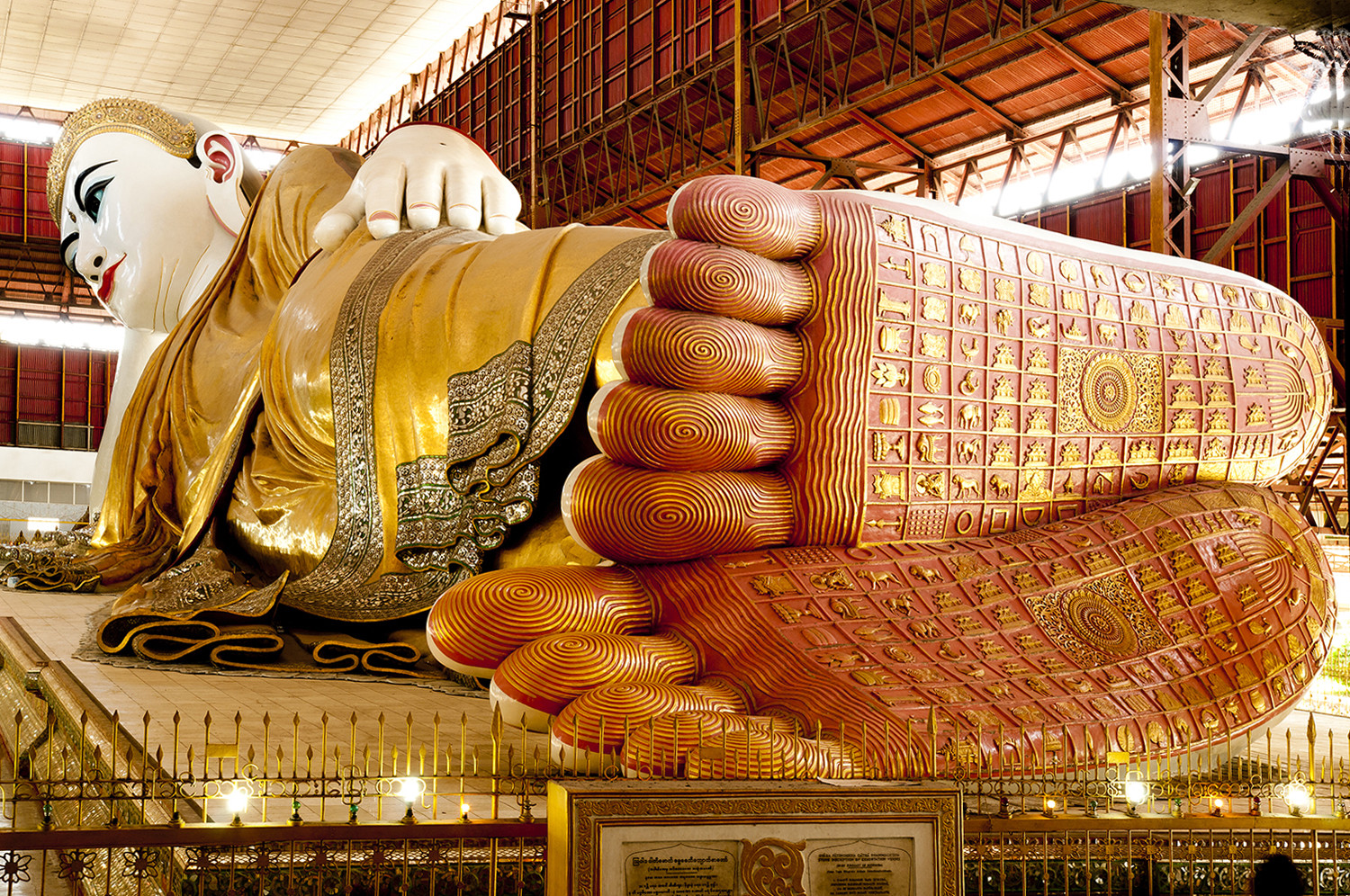 Melodieus Redenaar Maak een bed Heel grote liggende Boeddha in Yangon | Columbus Travel