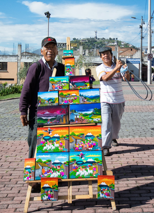 Ecuadorian art and smiles 