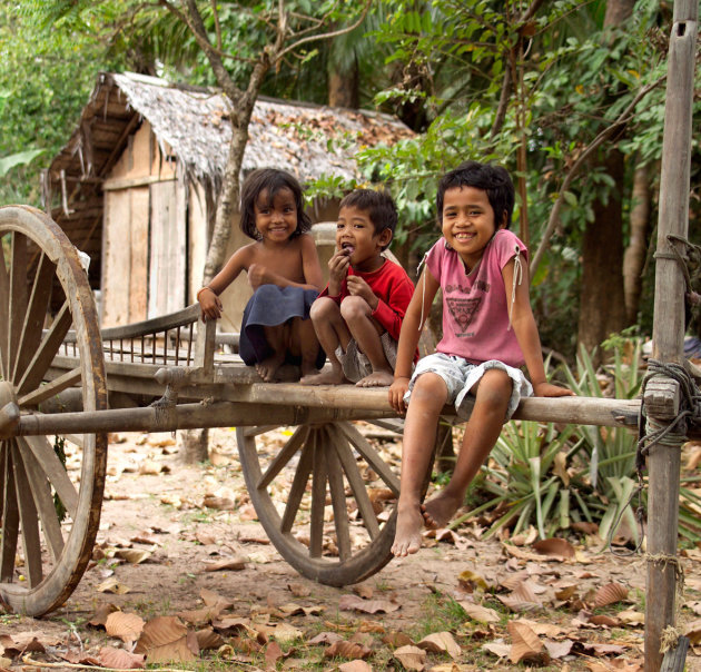 kinderen op het platteland in Cambodja