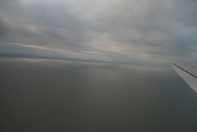 Overgang tussen zee en lucht/wolken