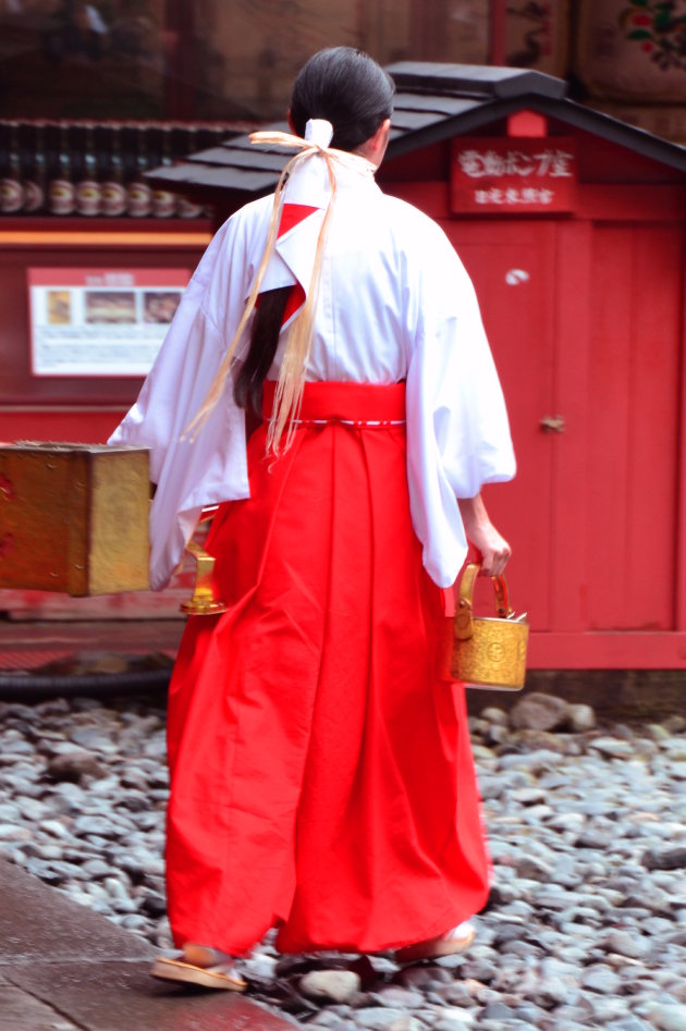Nikko, traditionele kleding 