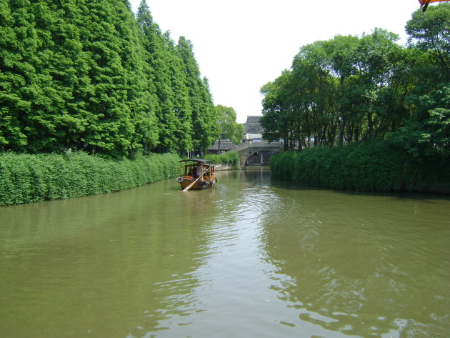 One of the many side rivers in Suzhou.
