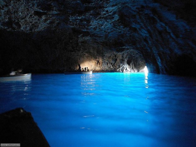 De blauwe grot - een zeldzaam natuurfenomeen