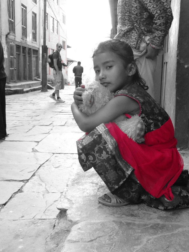 Het meisje met de rode jurk, Bandipur