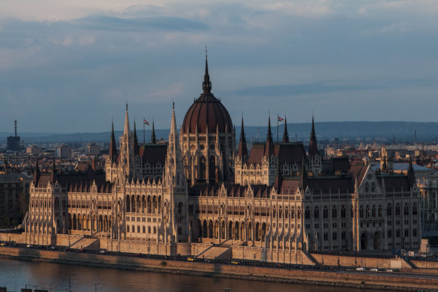 Parlement Budapest bij ondergaande zon