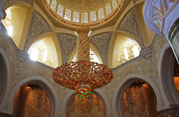 interieur moskee Abu Dhabi