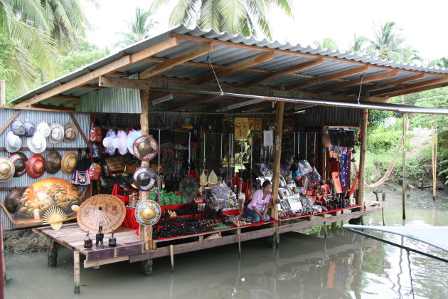 drijvende markt bij nakhon pathom