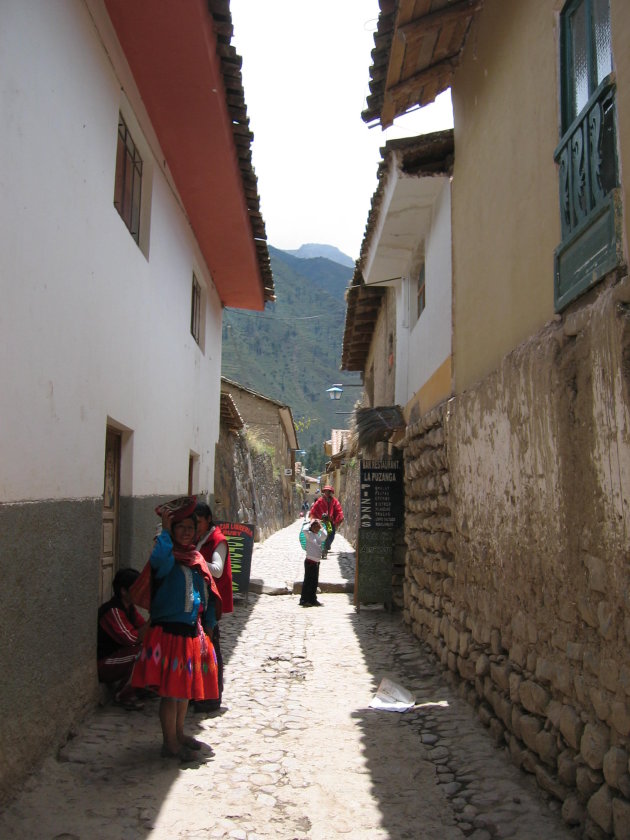 Smalle straatjes in Ollantaytambo