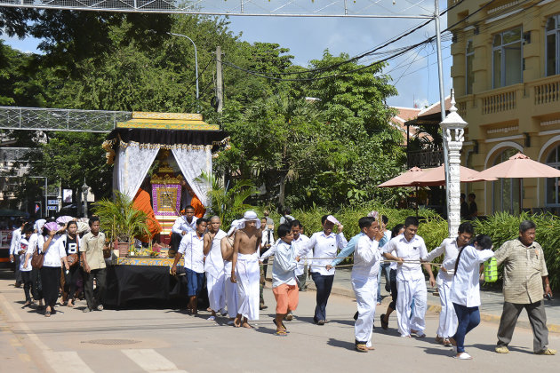 Begrafenisstoet in Siem reap