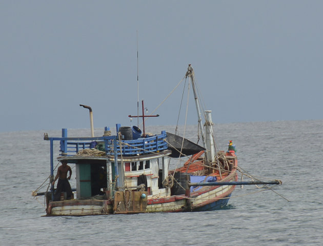 Vissersboot in de Golf van Thailand