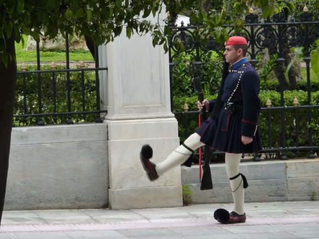 Evzone wachter voor het Presidentiële Paleis Athene