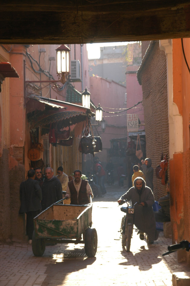 steegje in de medina van marrakech