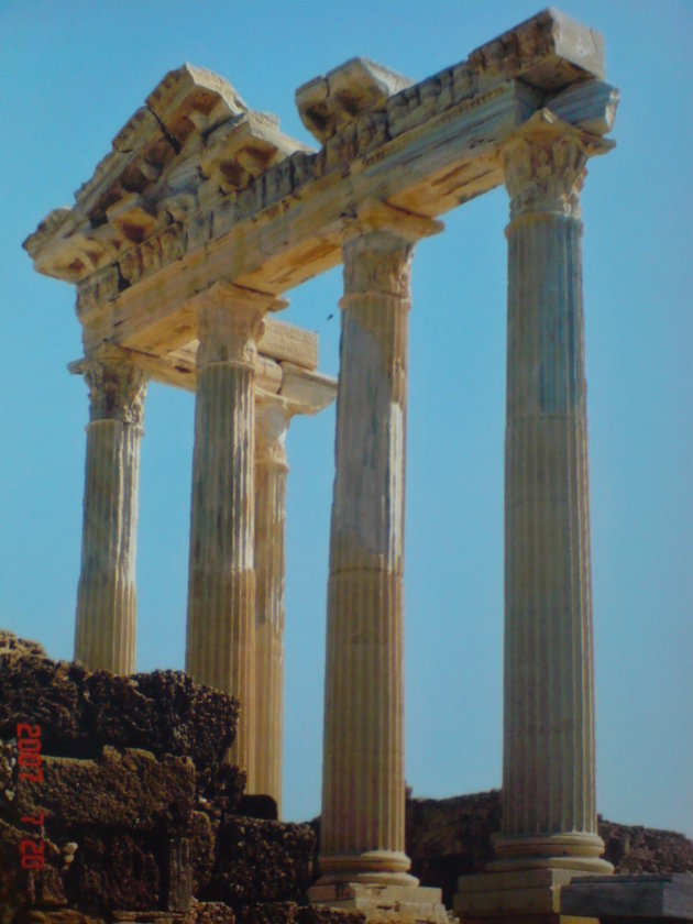 2007: Apollon and Athena Temple.