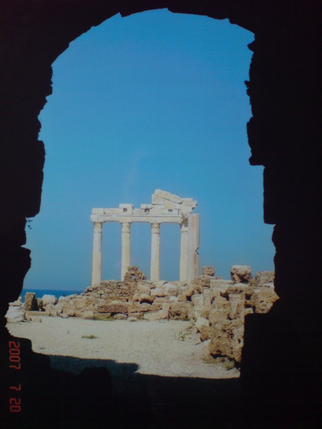 2007: Apollon and Athena Temple.