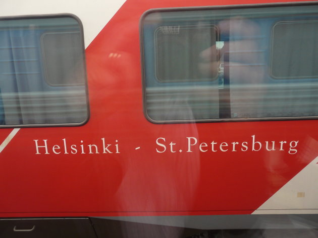 Van St Petersburg per trein naar Helsinki en per veerboot naar Tallin