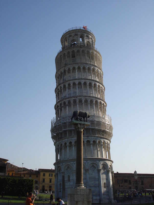 Avondbeklimming toren van Pisa