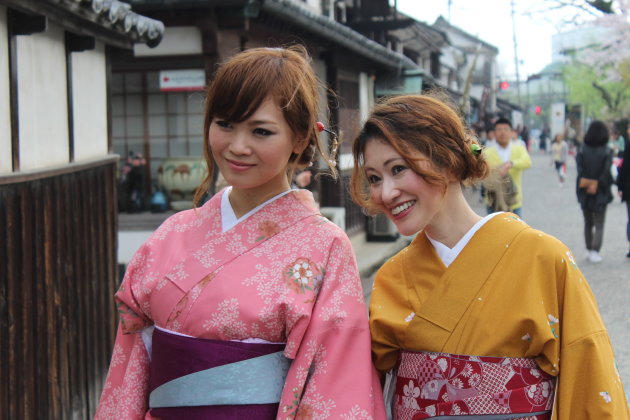 dames in kimono in Kurashiki