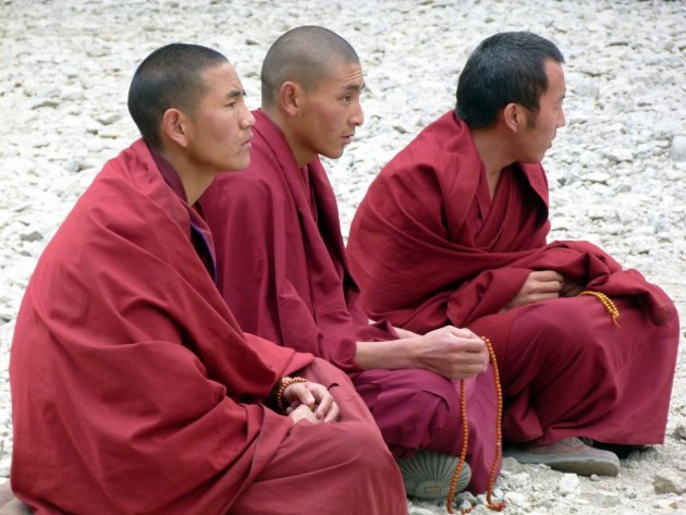 Monniken in het Seraklooster