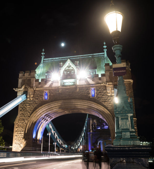 Tower Bridge bij nacht