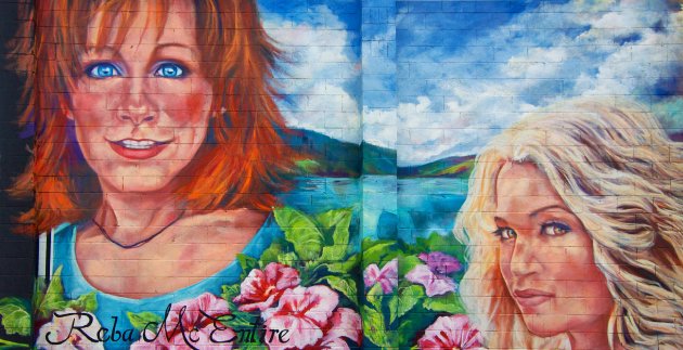 Mural Reba MC Entire & Carrie Underwood in Merritt