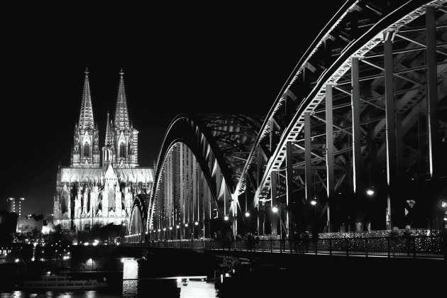 De Hohenzollernbrücke en de Dom