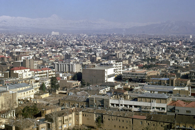 Teheran en de Damavand