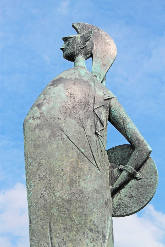 Standbeeld van Minerva