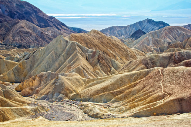Colors of Death Valley