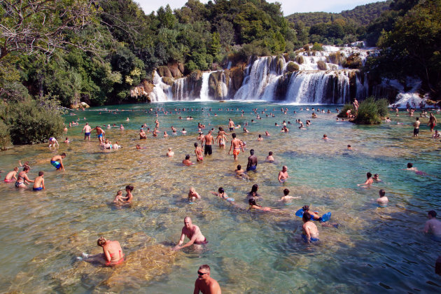 Zwemmen bij de watervallen van Krka