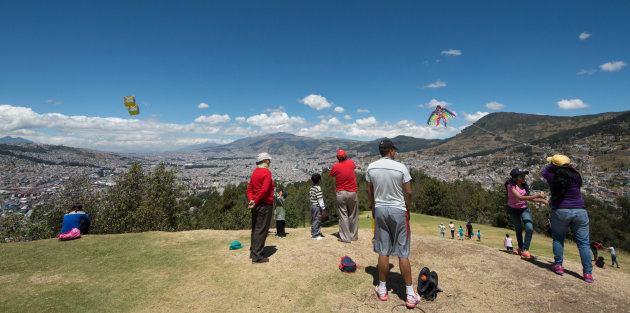 Vliegeren met uitzicht over Quito