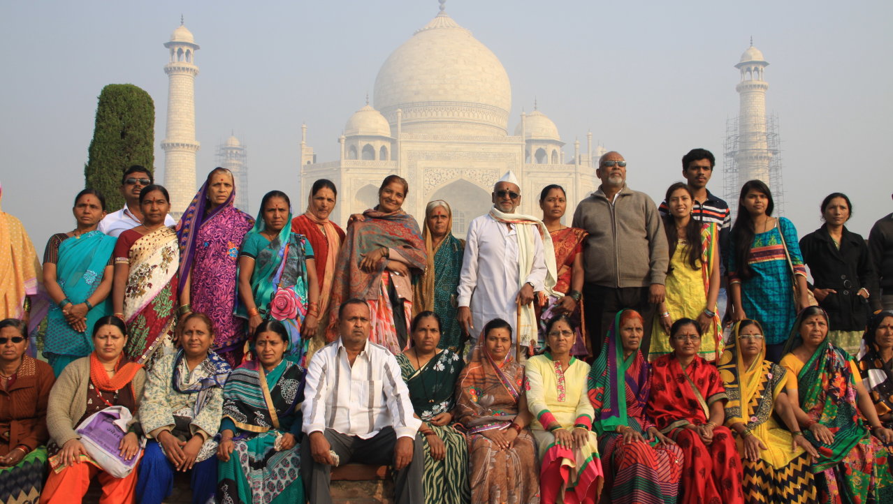 Familieportret bij de Taj