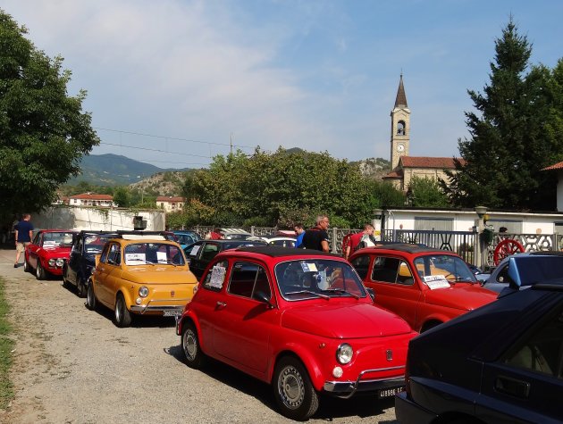 Oldtimer bijeenkomst in Merana (Zuid-Piemonte)