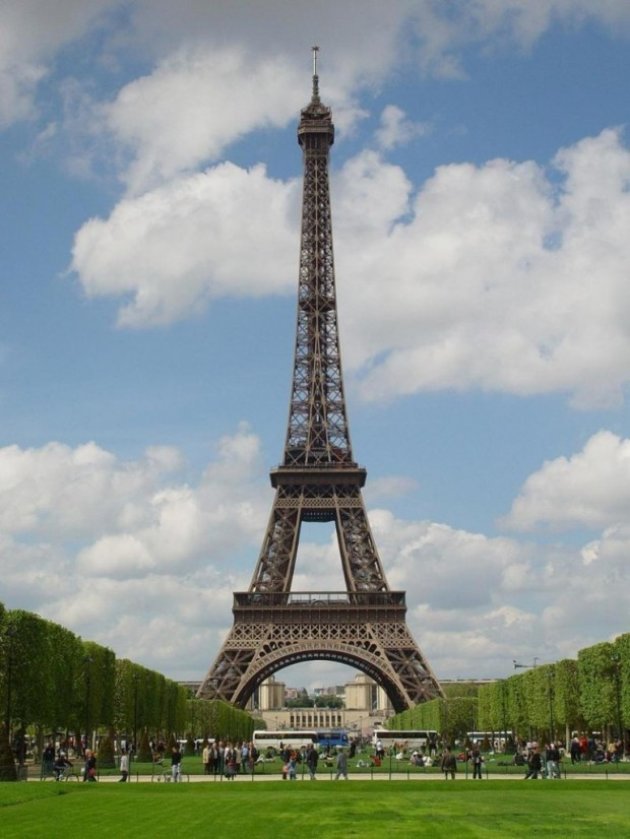 Eiffeltoren in de zomer