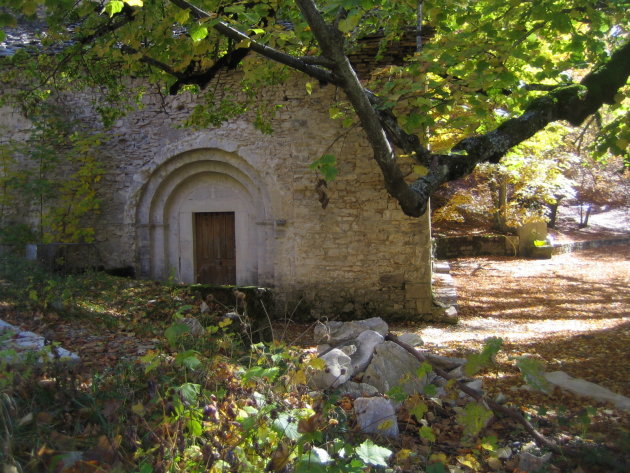 kapel in gebied ergens in Frankrijk