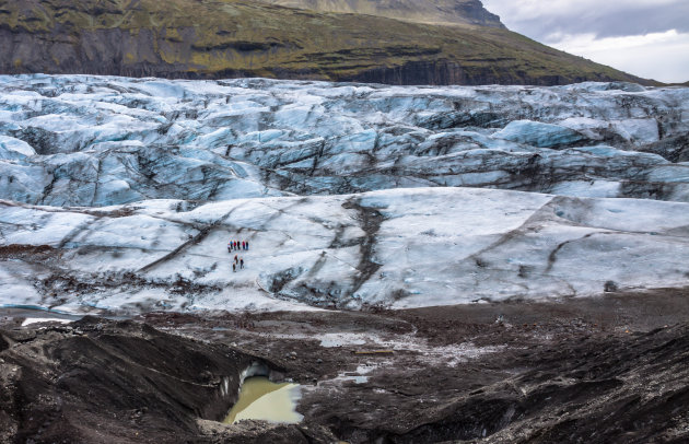 Gletsjerwandelilng over de Svinafellsjökull