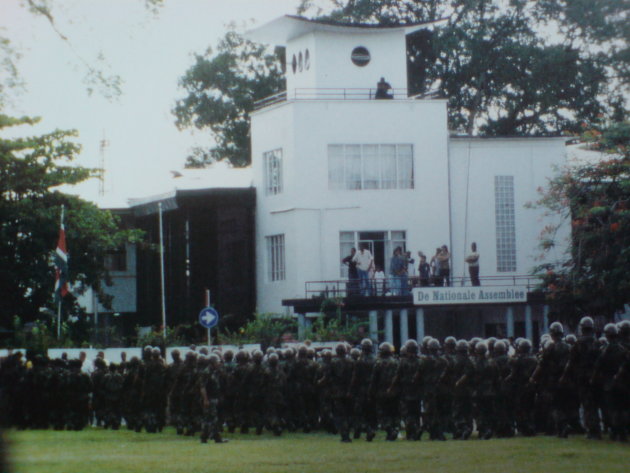 2001-2002  De Nationale Assemblee.