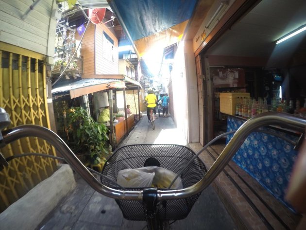Cycling through Bangkok