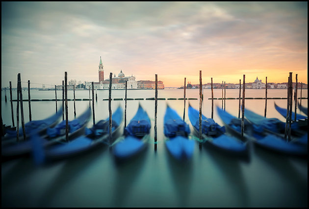 the blue boats