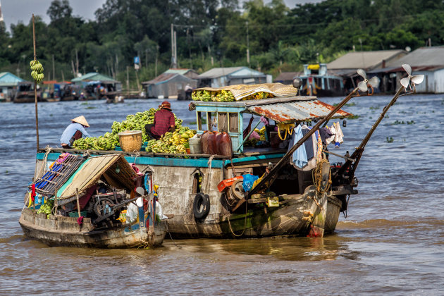 drijvende markt op de Mekong